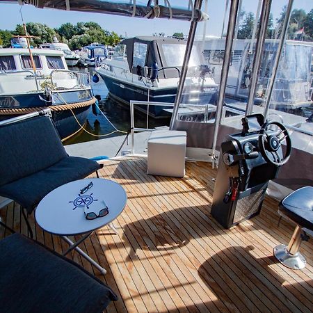 Hausboot Hennigsdorf Exterior foto